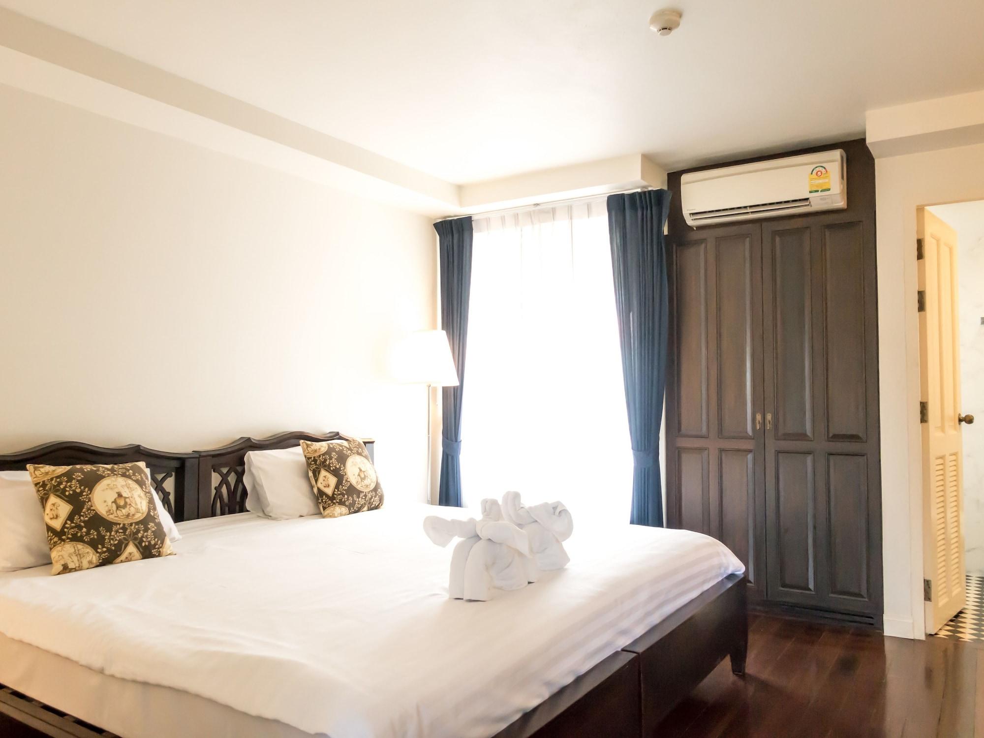 Ssip Boutique Dhevej Bangkok (Adults Only) Hotel Exterior photo