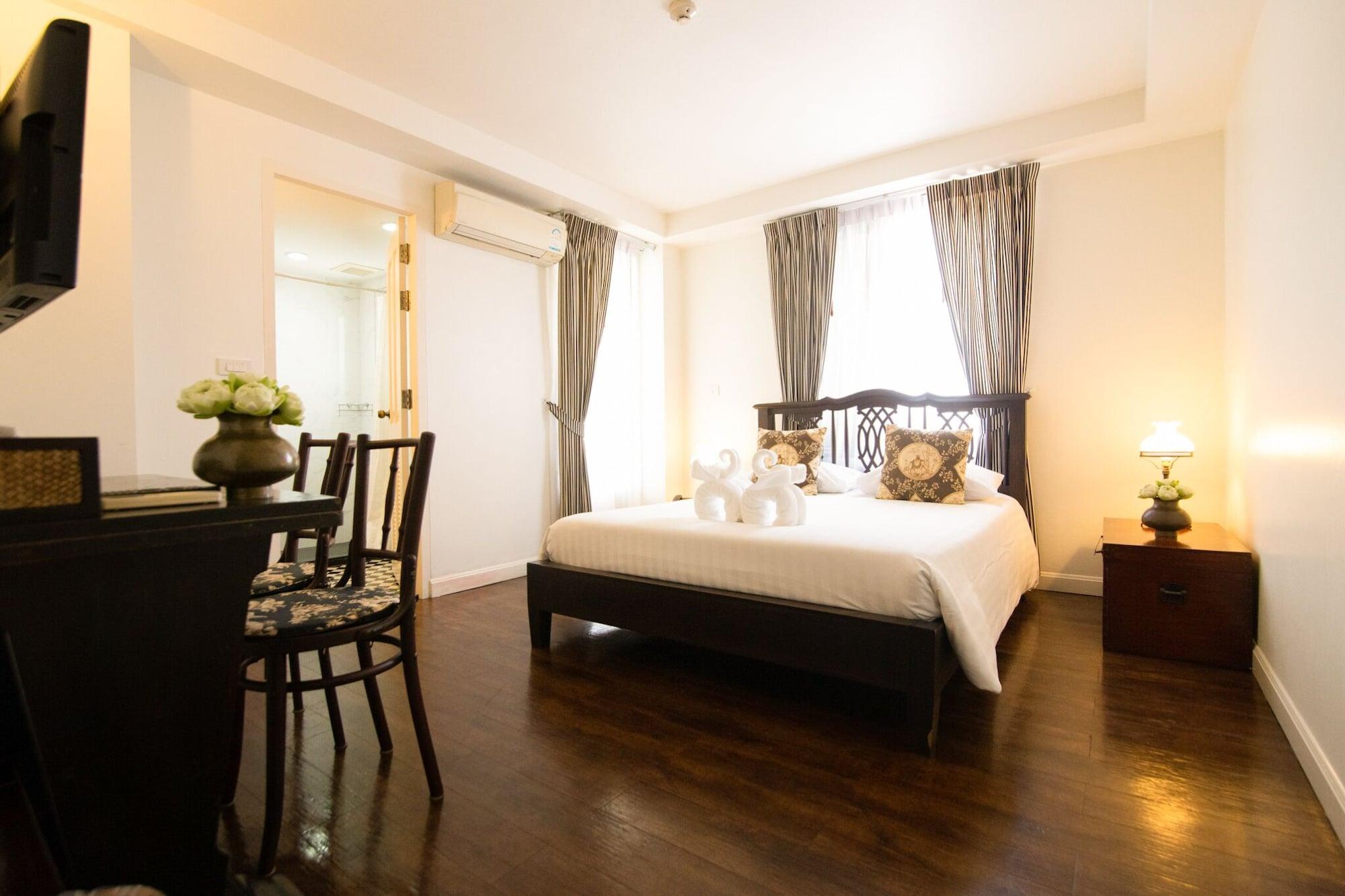 Ssip Boutique Dhevej Bangkok (Adults Only) Hotel Exterior photo