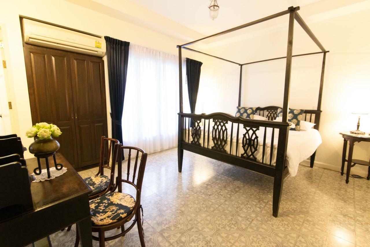 Ssip Boutique Dhevej Bangkok (Adults Only) Hotel Exterior photo